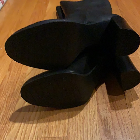 Kenneth Cole Leather Boots - Picture 9 of 12